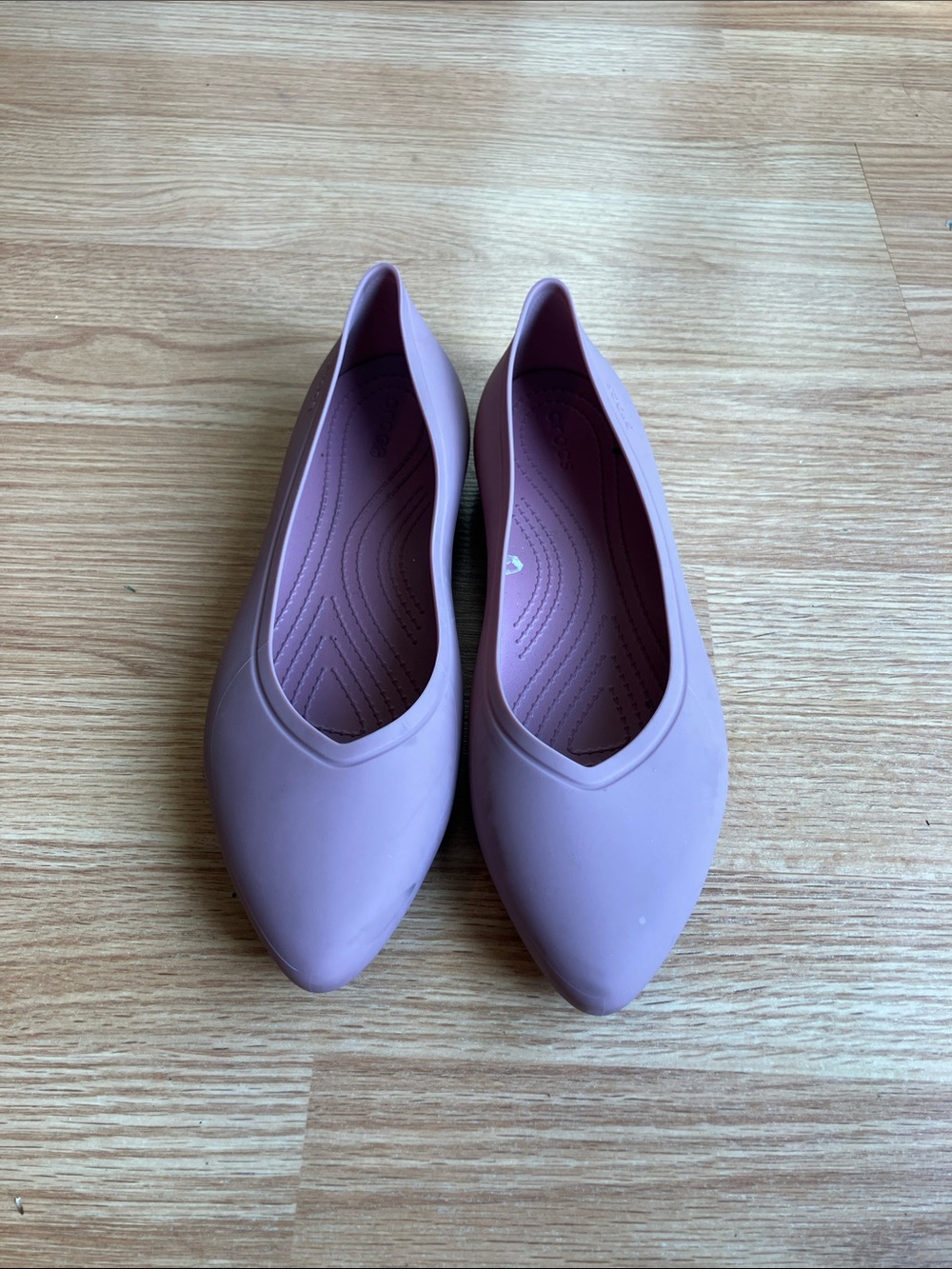 Women's Pointed Slip-On Flats in Mauve